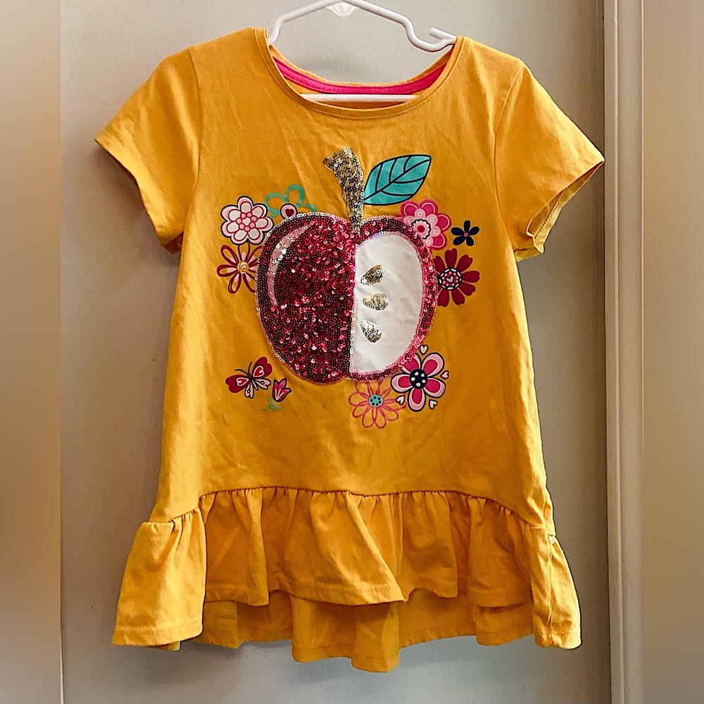 Never worn Girls Cynthia Rowley sparkly sequin apple,Bundle deals=50/75%
